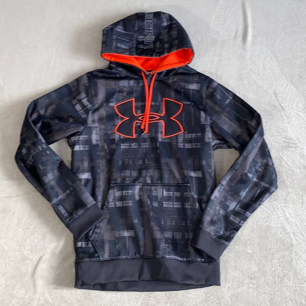 Underarmour NWOT sweater hoodie